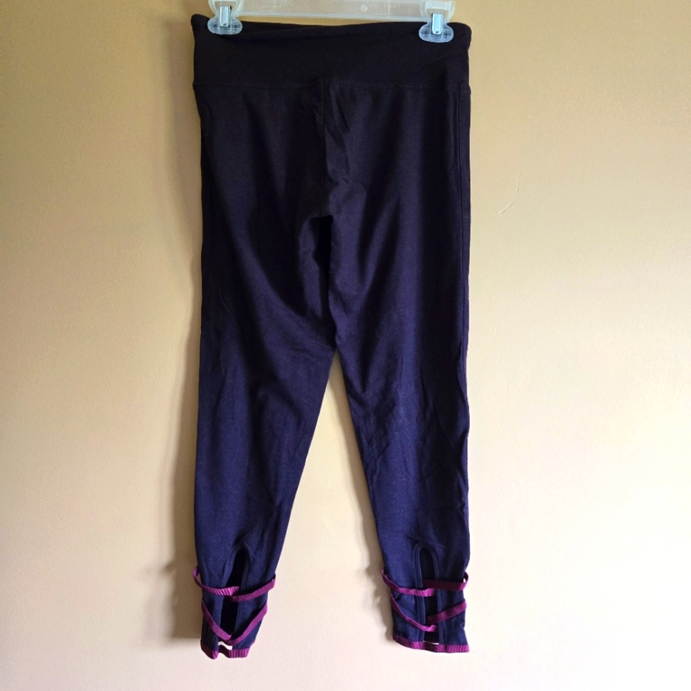 Victoria Sport Purple Leggings with Pink Ankle Straps, M - Picture 3 of 3